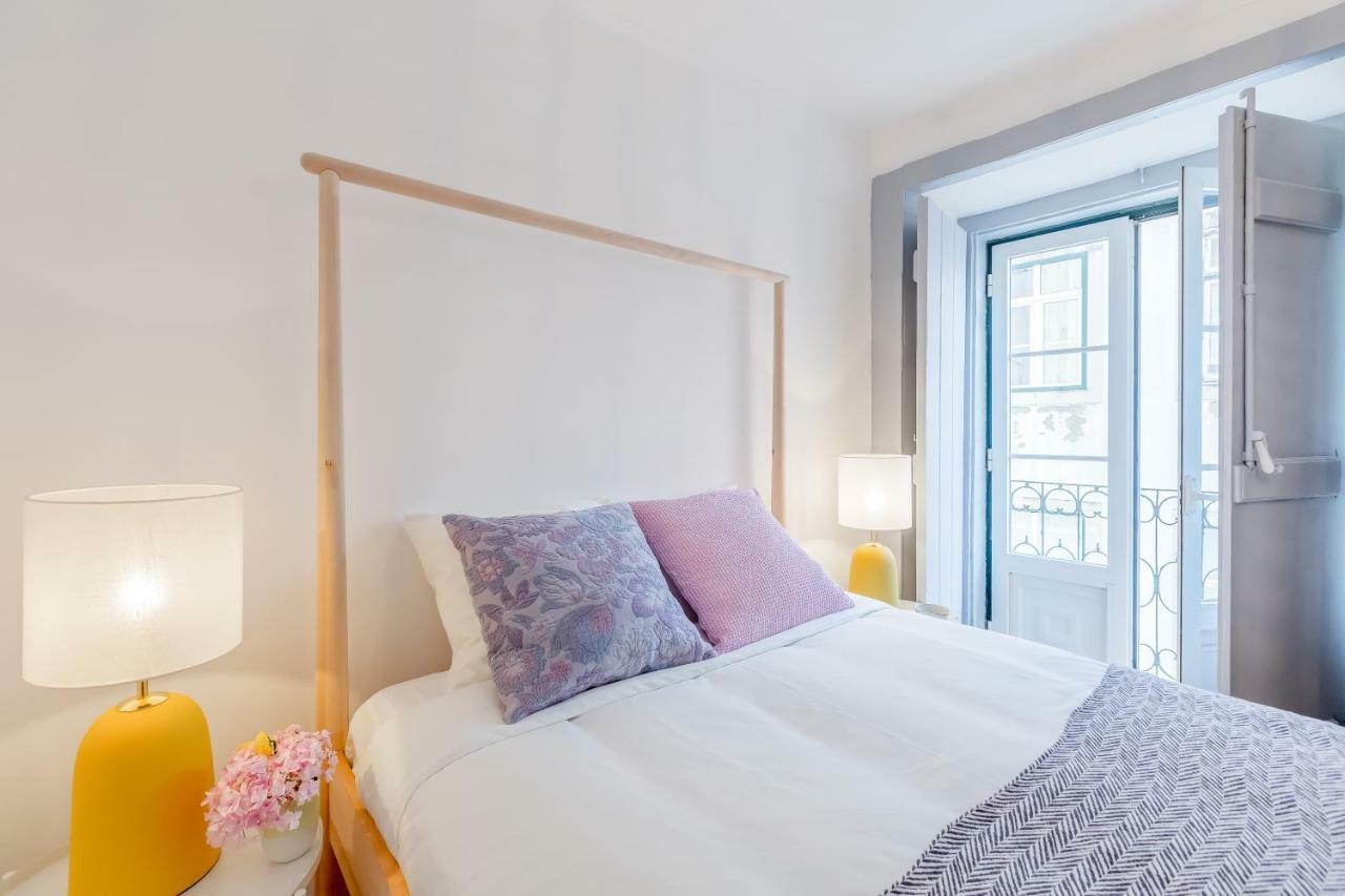 Alfama, Bright And Spacious With Private Terrace, By Timecooler リスボン エクステリア 写真