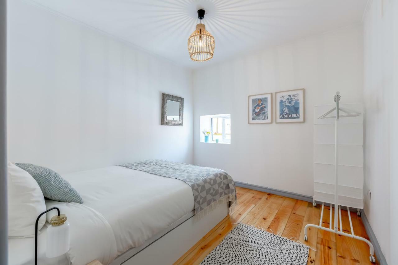 Alfama, Bright And Spacious With Private Terrace, By Timecooler リスボン エクステリア 写真